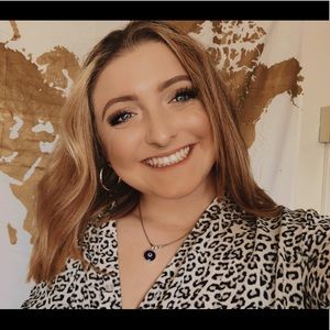 Meet your Posher, Madyson